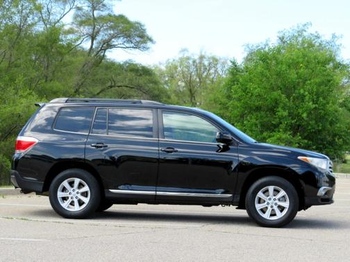 2013 Toyota Highlander Base