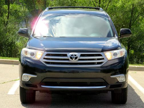2013 Toyota Highlander Base