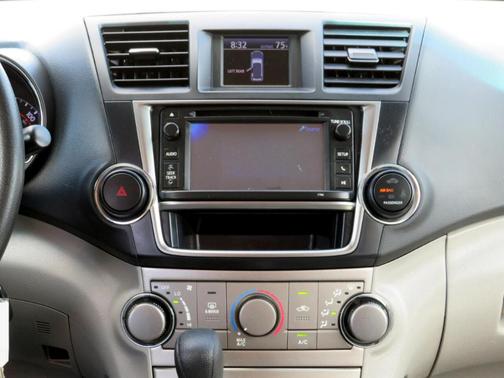 2013 Toyota Highlander Base