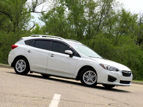 2017 Subaru Impreza 2.0i Premium