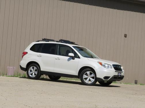Satin White Pearl 2015 Subaru Forester 2.5i Premium