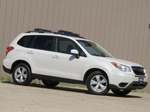 Satin White Pearl 2015 Subaru Forester 2.5i Premium