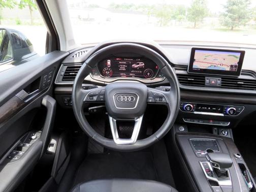 2019 Audi Q5 2.0T Premium Plus