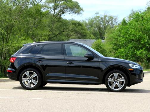 2019 Audi Q5 2.0T Premium Plus