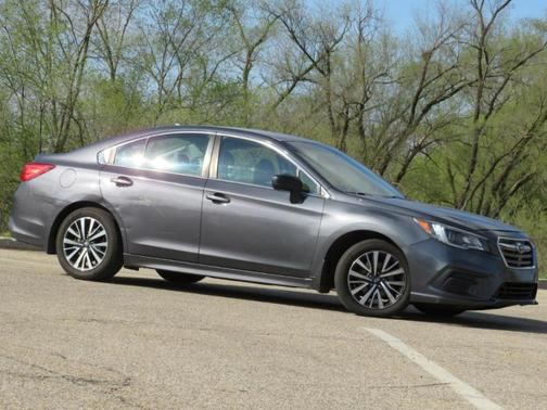 Magnetite Gray Metallic 2018 Subaru Legacy 2.5i Premium