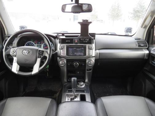 2017 Toyota 4Runner SR5 4WD