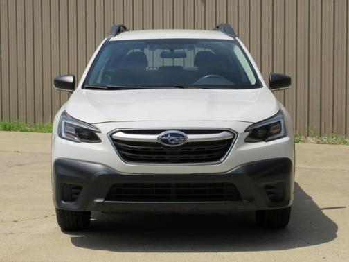 Crystal White Pearl 2020 Subaru Outback