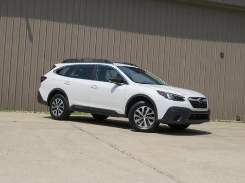 Crystal White Pearl 2020 Subaru Outback
