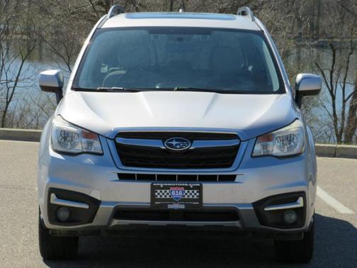 Ice Silver Metallic 2018 Subaru Forester 2.5i Premium