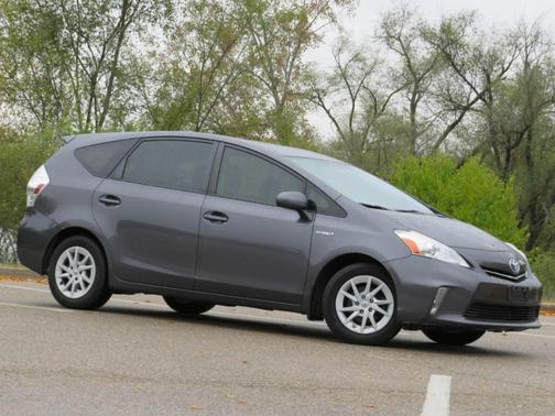 2012 Toyota Prius v Two