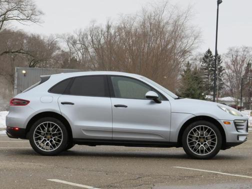 2017 Porsche Macan S