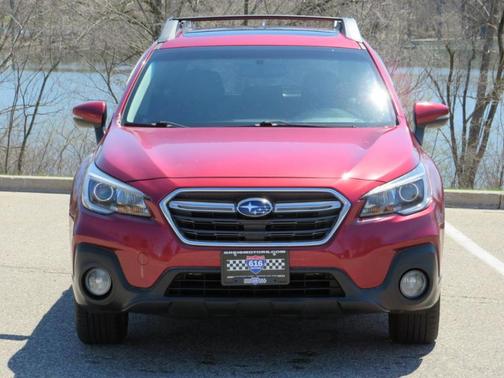 Crimson Red Pearl 2018 Subaru Outback 2.5i Limited