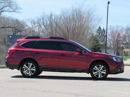 Crimson Red Pearl 2018 Subaru Outback 2.5i Limited