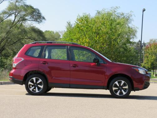 2017 Subaru Forester 2.5i