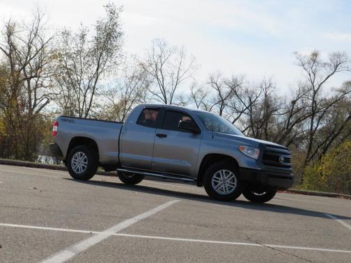 2015 Toyota Tundra SR5