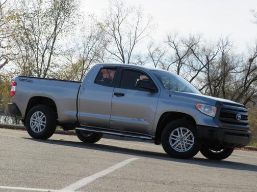 2015 Toyota Tundra SR5