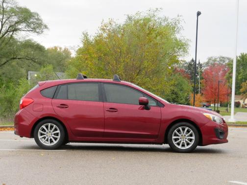2014 Subaru Impreza 2.0i Premium