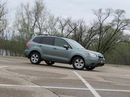 Jasmine Green Metallic 2015 Subaru Forester 2.5i Limited