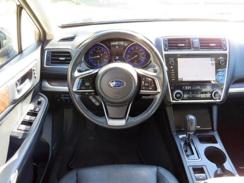 Crystal Black Silica 2018 Subaru Outback 2.5i Limited
