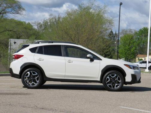 Crystal White Pearl 2019 Subaru Crosstrek 2.0i Limited