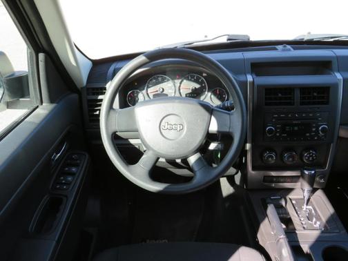 2010 Jeep Liberty Sport
