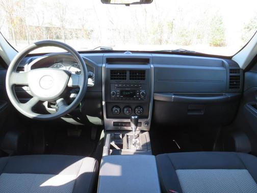 2010 Jeep Liberty Sport