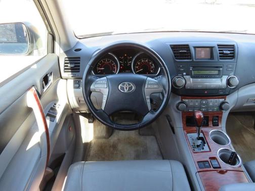 Green 2008 Toyota Highlander Limited