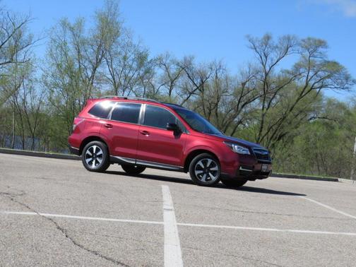 Venetian Red Pearl 2017 Subaru Forester 2.5i Premium