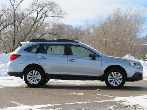 2017 Subaru Outback 2.5i