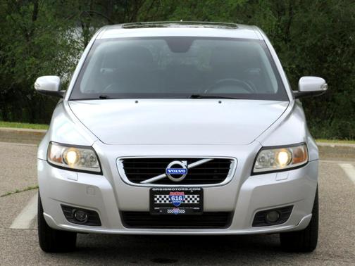2011 Volvo V50 T5