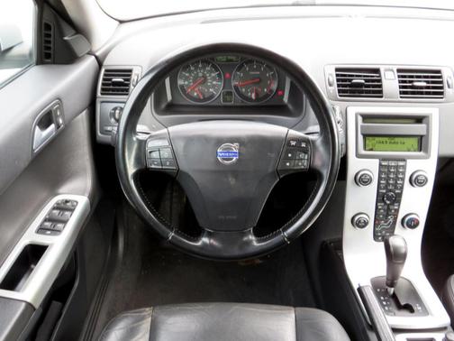 2011 Volvo V50 T5