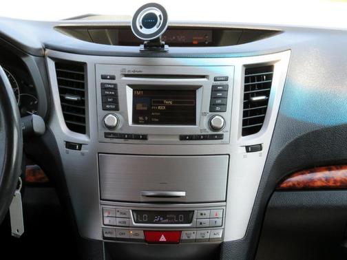 2012 Subaru Outback 2.5i Limited