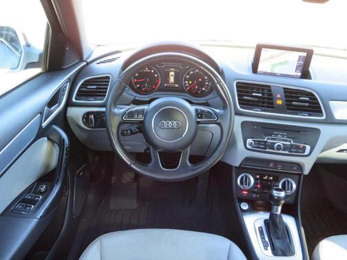 2015 Audi Q3 2.0T Prestige