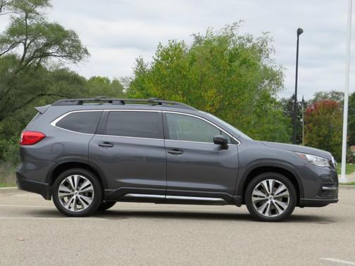 2022 Subaru Ascent Limited 8-Passenger