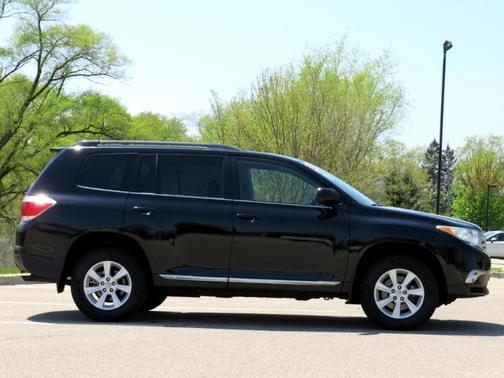 2011 Toyota Highlander Base