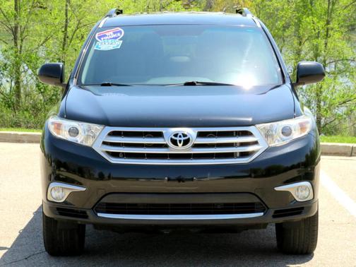 2011 Toyota Highlander Base
