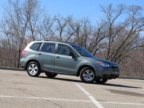Jasmine Green Metallic 2016 Subaru Forester 2.5i