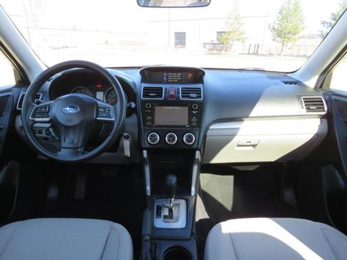 Jasmine Green Metallic 2016 Subaru Forester 2.5i