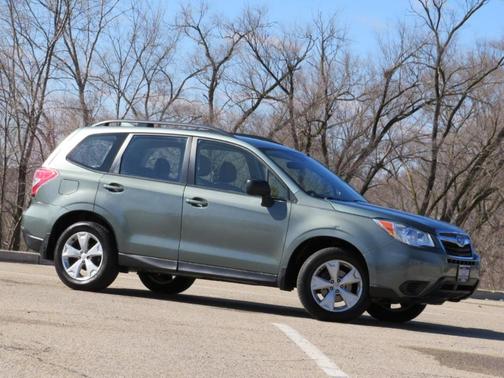 Jasmine Green Metallic 2016 Subaru Forester 2.5i