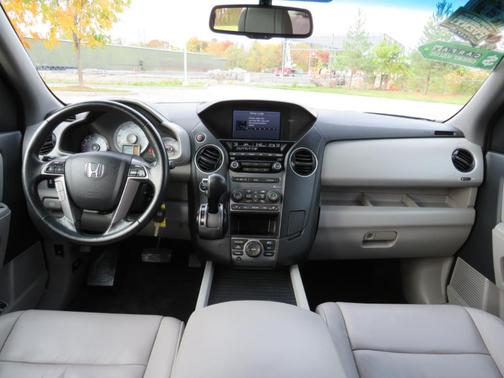 2014 Honda Pilot EX-L w/ Navigation