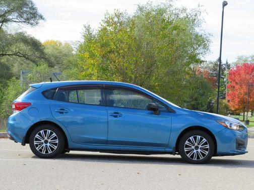 2017 Subaru Impreza 2.0i