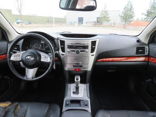 2011 Subaru Outback 2.5i Limited