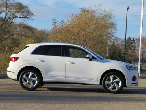 2021 Audi Q3 40 Premium