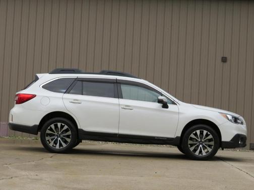 Crystal White Pearl 2015 Subaru Outback 2.5i Limited