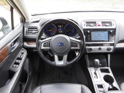 Crystal White Pearl 2015 Subaru Outback 2.5i Limited