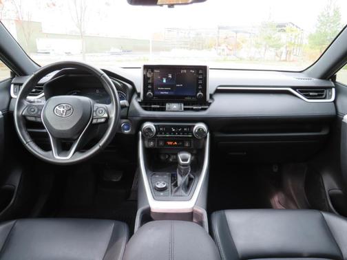 2020 Toyota RAV4 Hybrid XSE