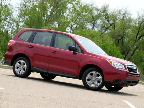 2015 Subaru Forester 2.5i