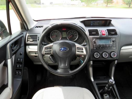 2015 Subaru Forester 2.5i