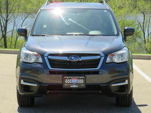 Dark Gray Metallic 2017 Subaru Forester 2.5i Premium