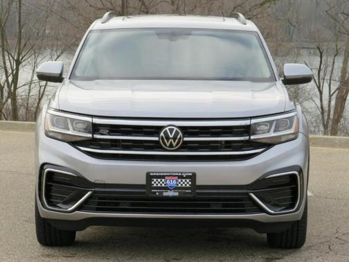 2021 Volkswagen Atlas 3.6 SE w/ Technology R-Line